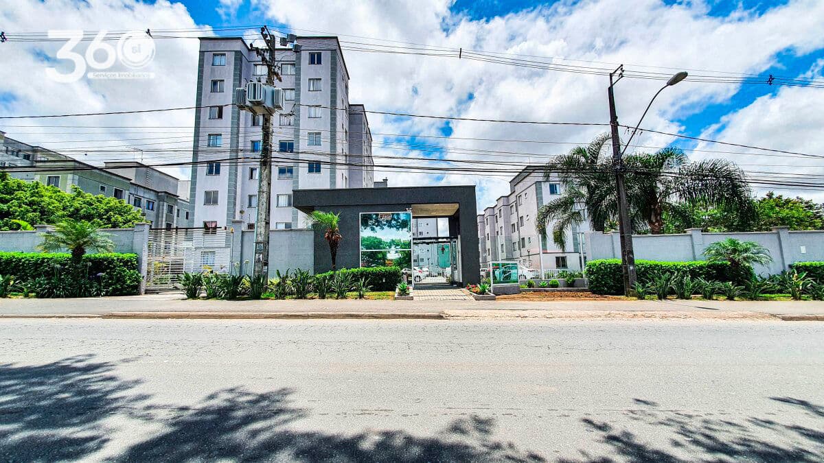 Apartamento térreo no Pinheirinho com 2 quartos, ótima localização e ideal para morar ou investir.