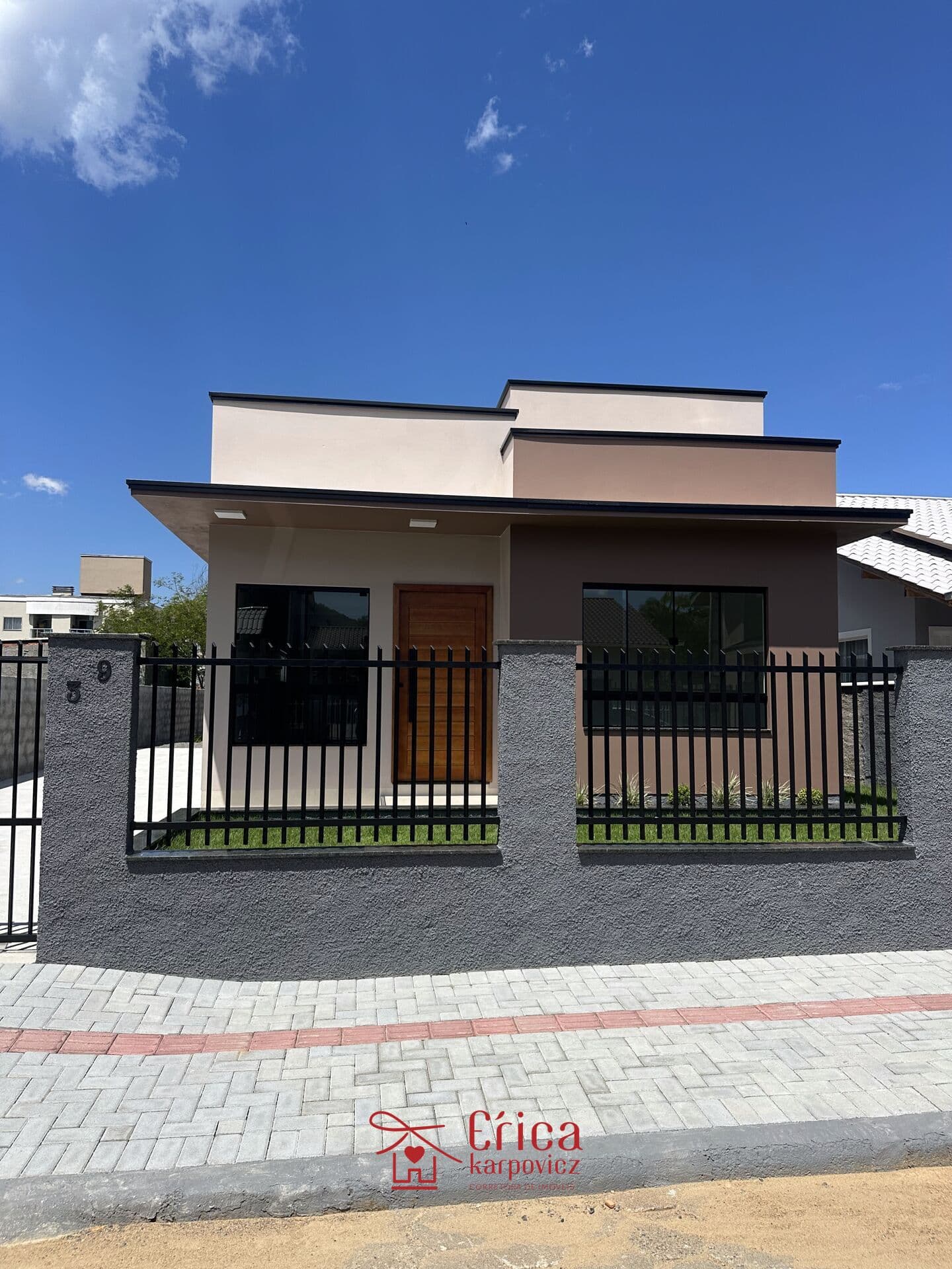Casa a venda com 3 dormitorios