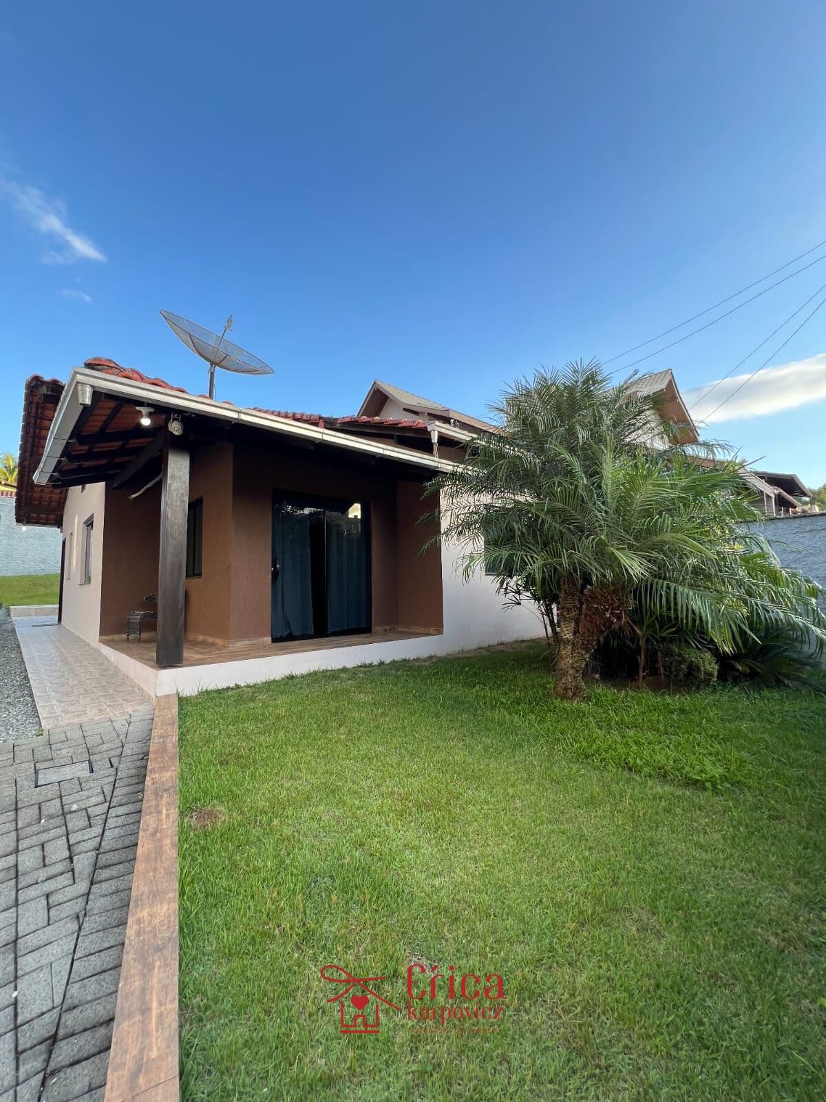 Casa com piscina a venda em Indaial