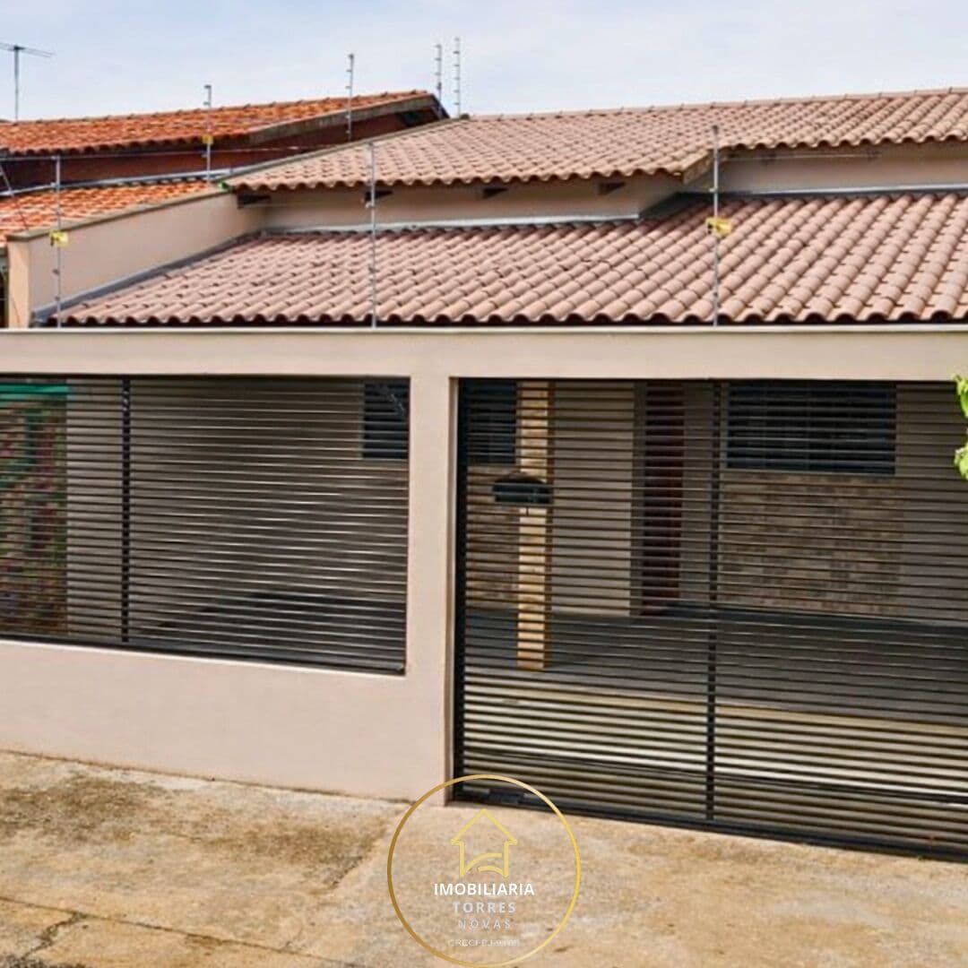 Casa em Londrina - Aquilles Sthengel