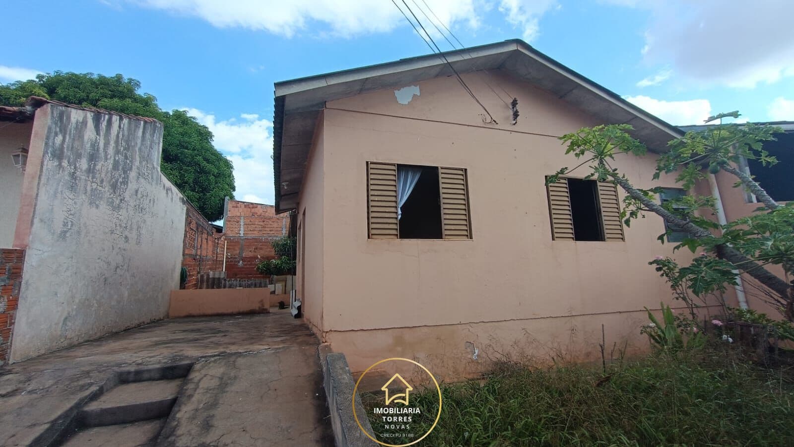 Casa em Londrina - Conjunto Habitacional Maria Cecília Serrano de Oliveira