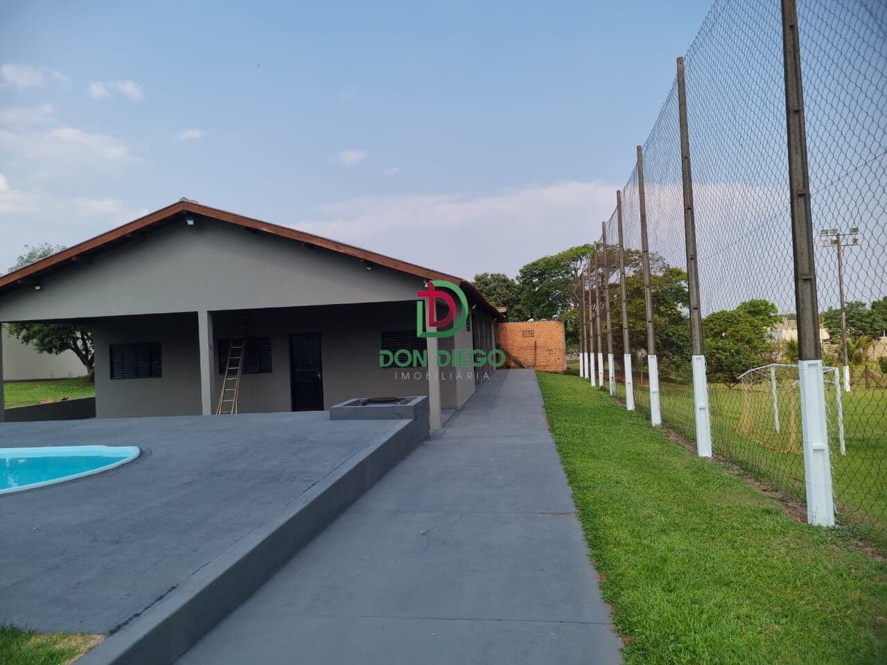 Fazenda/Sítios/Chácaras em Cambé - Jardim Ana Eliza