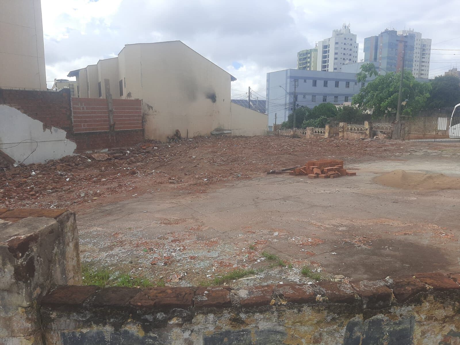 Casa à venda no bairro Centro em Londrina/PR
