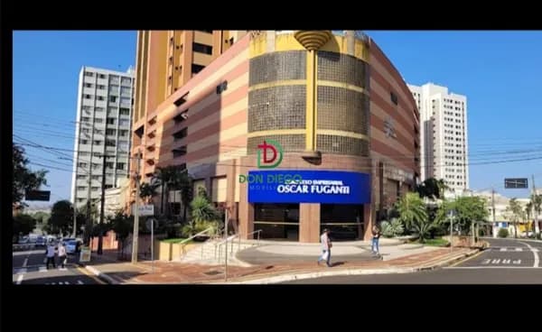 Sala Comercial a Venda no COMPLEXO EMPRESARIAL OSCAR FUGANTI