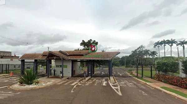 Terreno em Cond. Fechado Bella Vittá - Prox. UTFPR e Shopping Boulevard - Londrina/PR