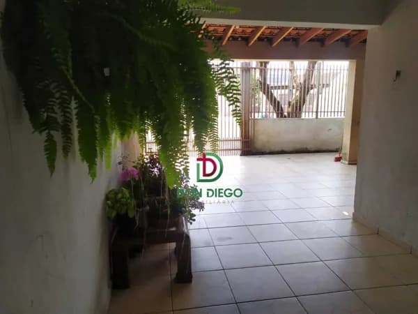 Casa à venda no bairro Abussafe em Londrina/PR