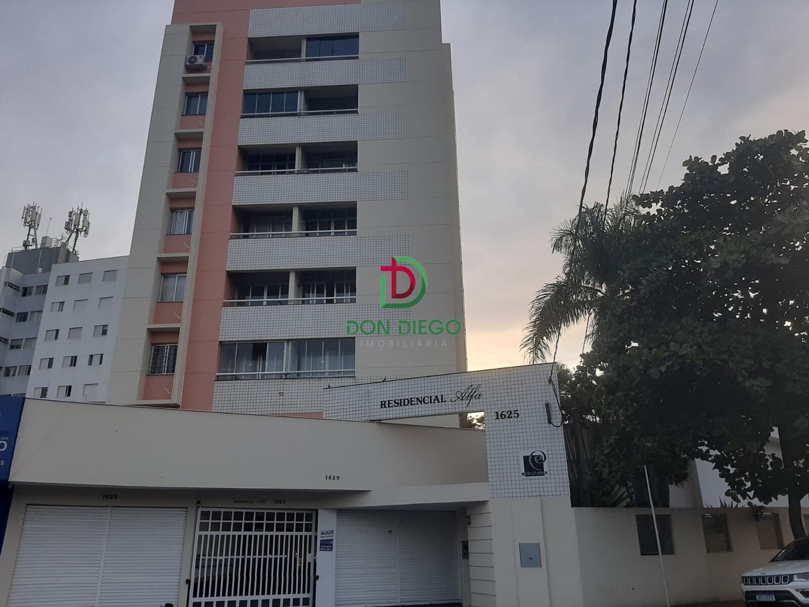 Apartamento Central com 2 Quartos