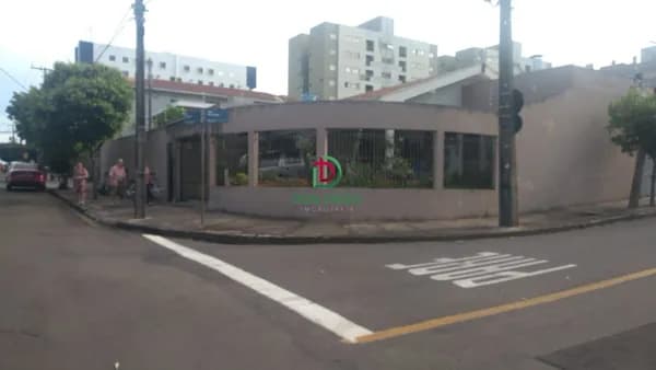 Casa próximo ao centro -Vila Brasil