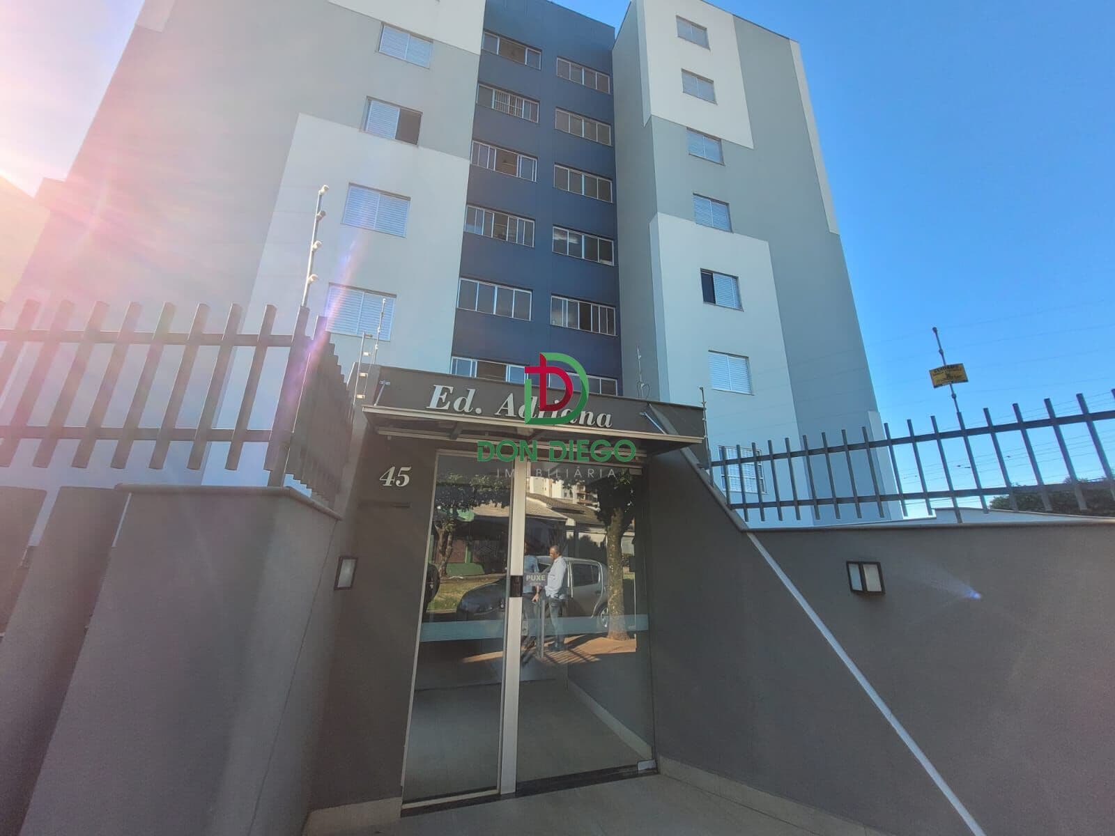 Apartamento em Londrina - Jardim Adriana I