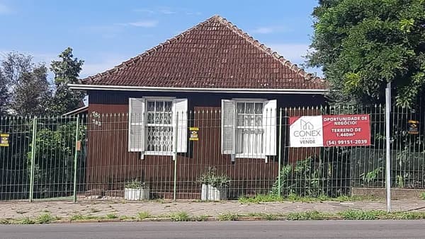 Terreno à venda no bairro Santa Catarina em Caxias do Sul/RS
