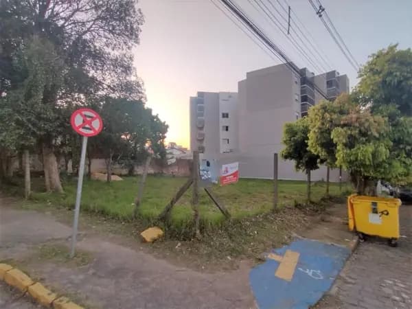 Terreno à venda no bairro Jardim América em Caxias do Sul/RS