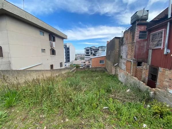Terreno à venda no bairro Rio Branco em Caxias do Sul/RS
