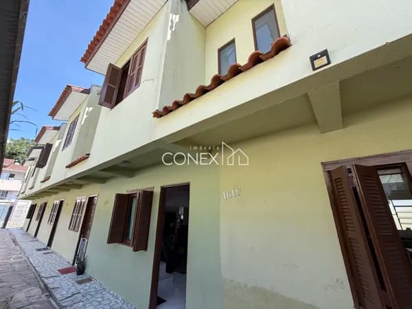 Sobrado em Caxias do Sul - Santa Lúcia