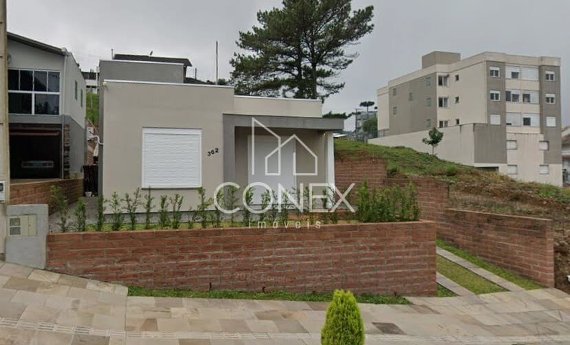 Linda Casa Pátio Amplo no Bairro São Francisco