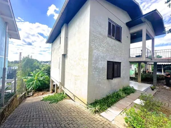 Casa à venda no bairro Bela Vista em Farroupilha/RS