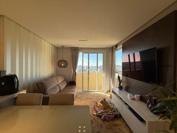 Apartamento à venda no bairro Jardim América em Caxias do Sul/RS