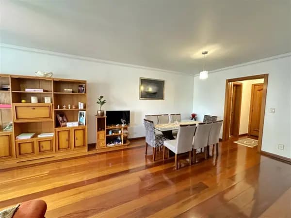 Apartamento à venda no bairro Exposição em Caxias do Sul/RS