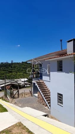 Casa à venda no bairro 1º De Maio em Farroupilha/RS