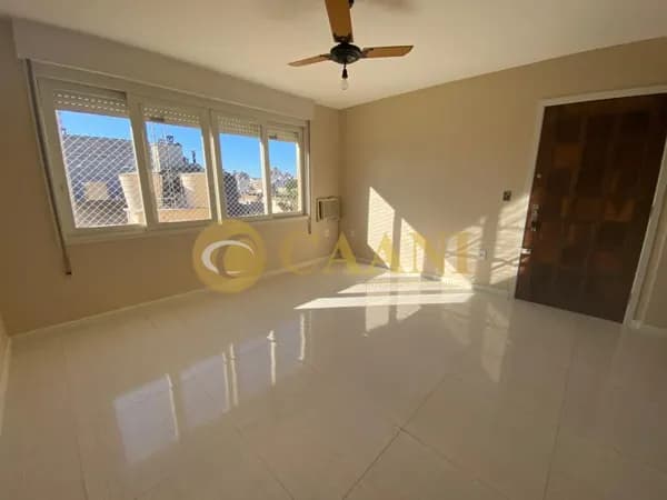 Apartamento 02 Dorm com vaga no Bairro Mont Serrat
