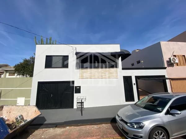 🏡 Oportunidade no Centro de Bandeirantes!