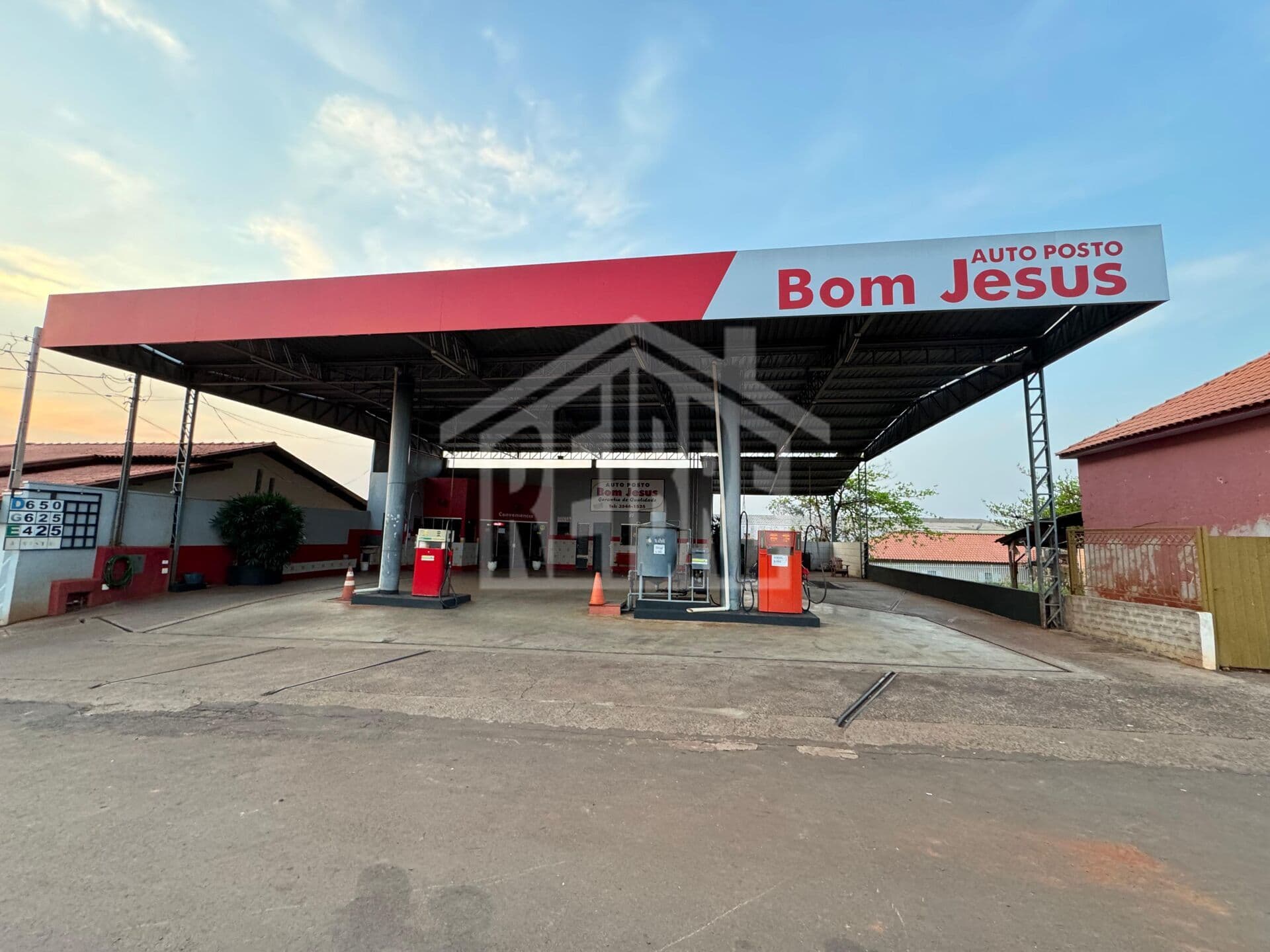 Ponto Comercial Com Posto de combustivel