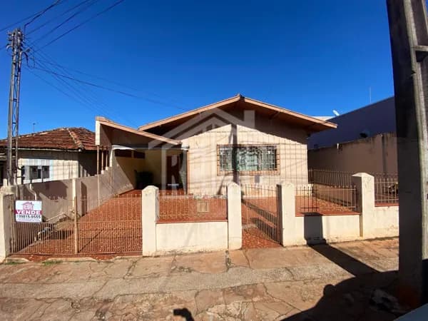 🏡 Casa Central à Venda – Santa Mariana/PR 🏡