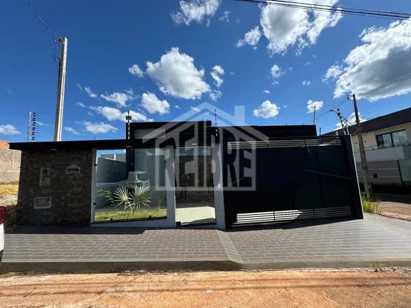 🏡 Casa Nova de Alto Padrão à Venda – Bairro Eurípedes Rodrigues 🏡