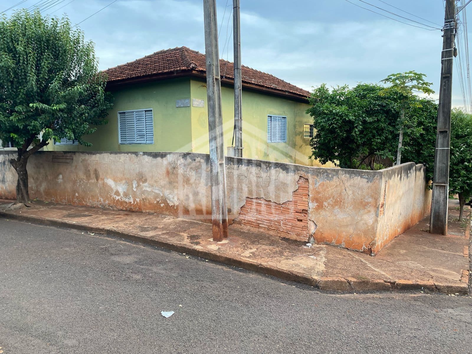 Casa em Itambaracá - Centro