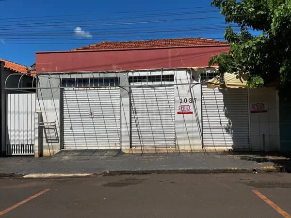 Sala/Conjunto em Cambará - Centro