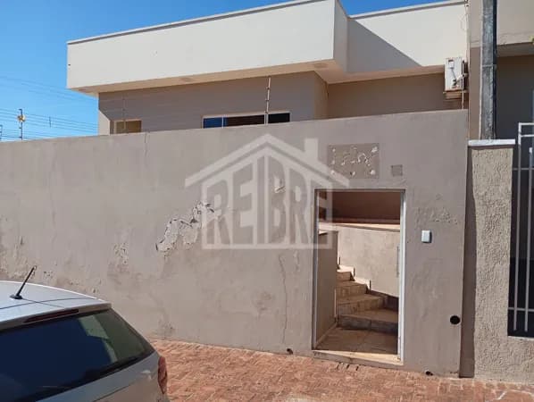 Ponto Comercial/Loja/Box em Bandeirantes - Centro