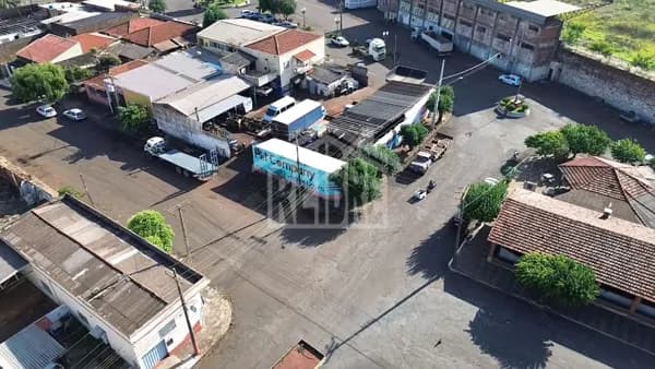 🏢 Excelente Oportunidade Comercial em Bandeirantes - PR! 🏢