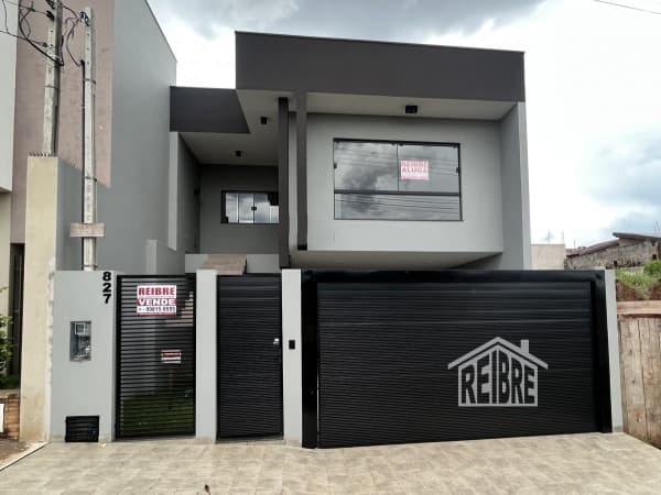 Casa Alto Padrão para Venda e Aluguel em Centro Bandeirantes-PR
