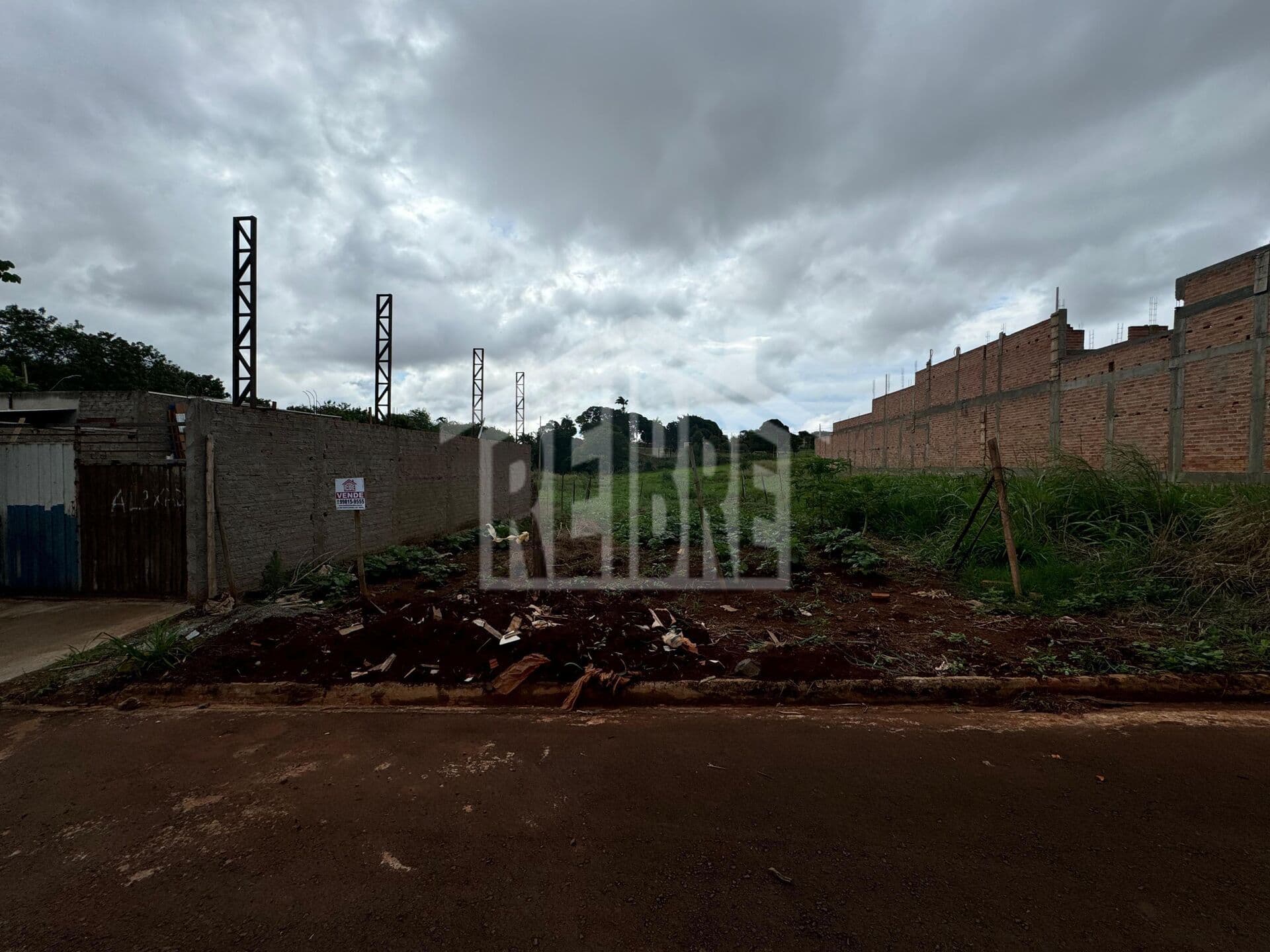 Terreno em Loteamento Eurípedes Rodrigues, Bandeirantes/PR
