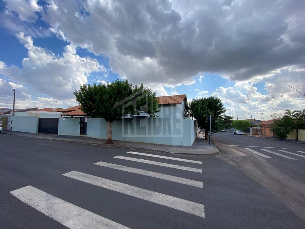 🏡 Casa de Alto Padrão à Venda – Excelente Localização