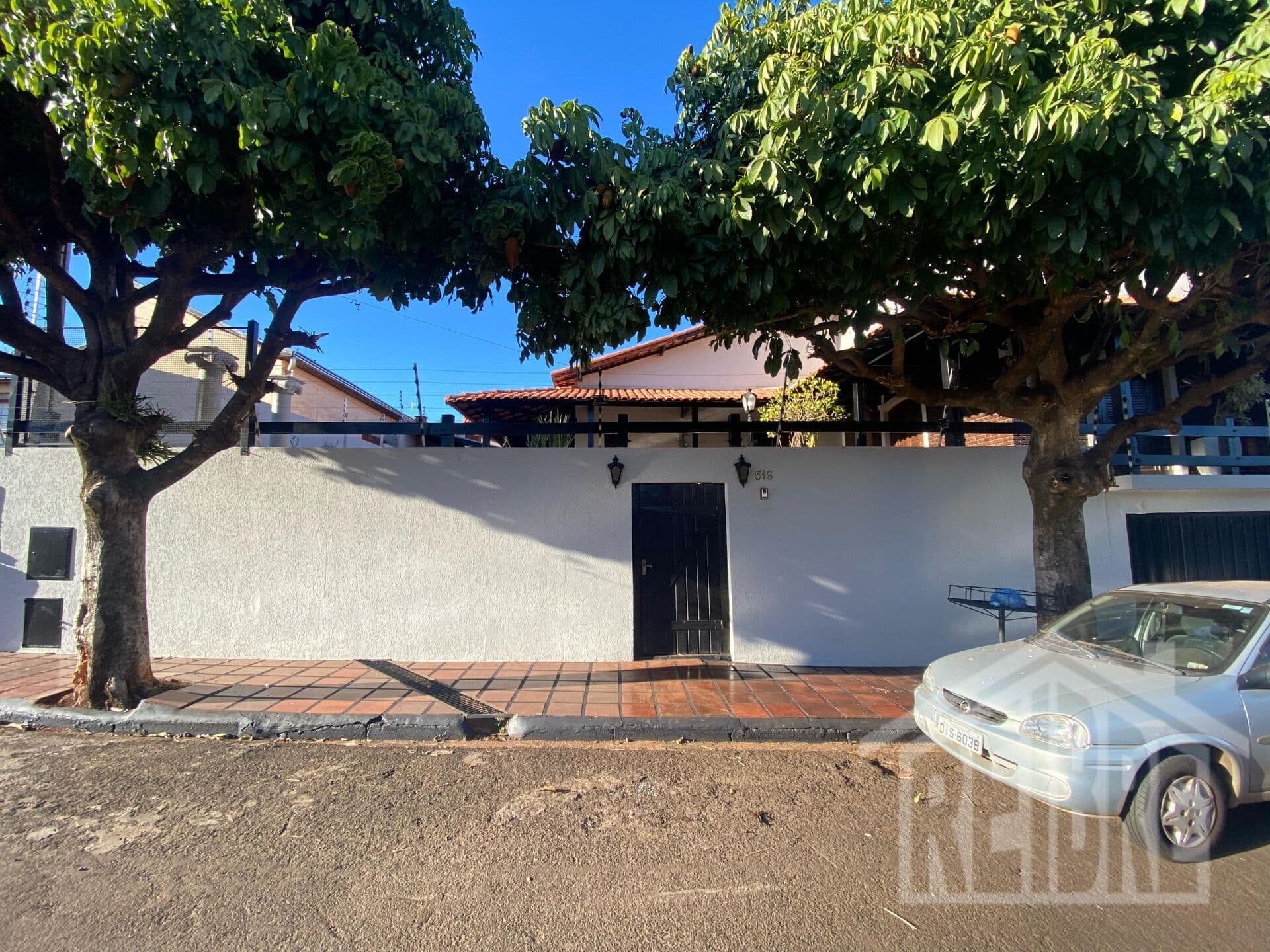 🏡 CASA DE ALTO PADRÃO À VENDA – EXCELENTE LOCALIZAÇÃO EM BANDEIRANTES! 🏡