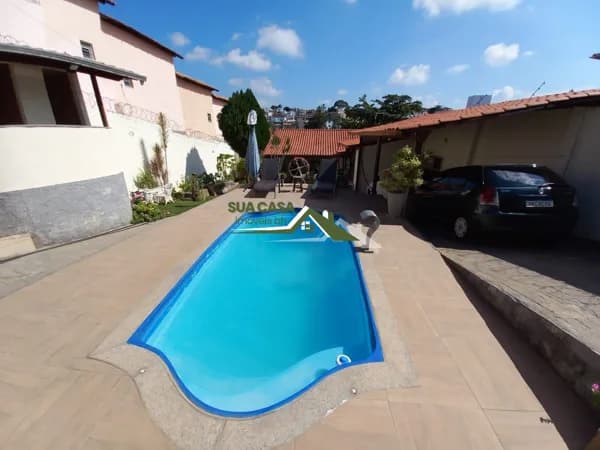 Casa - Lote 360m² - 3 Quartos - 3 Vagas