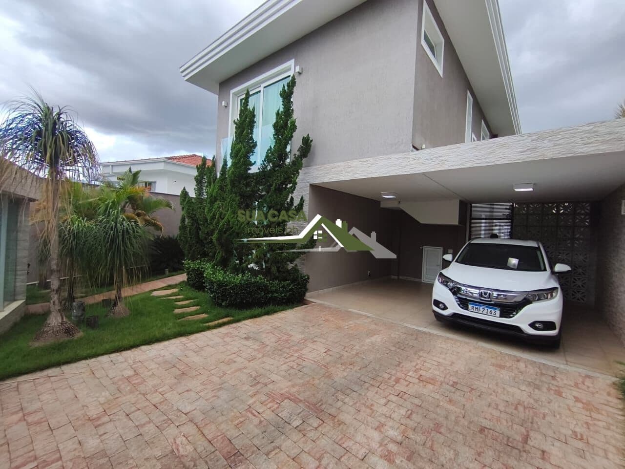 Casa em Belo Horizonte - Santa Amélia