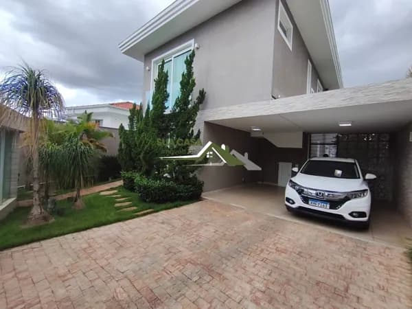 Casa em Belo Horizonte - Santa Amélia