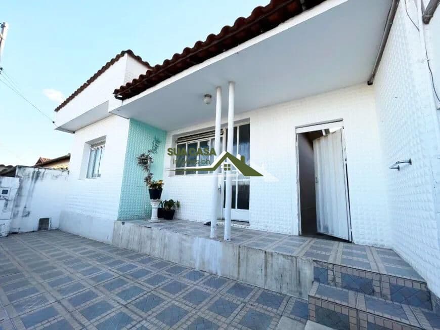 Casa com à Venda no Santa Mônica