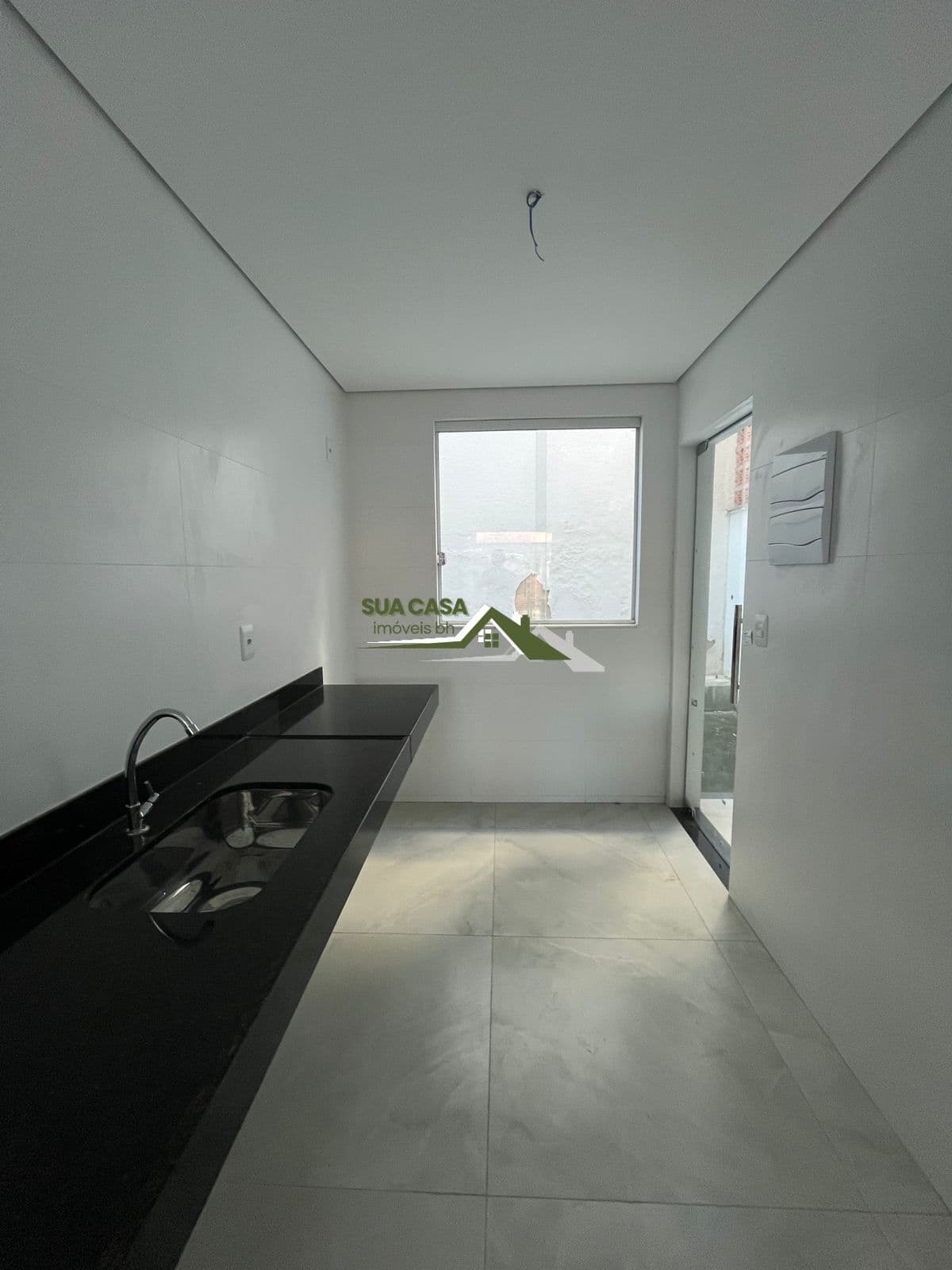 Casa com 2 Quartos e 2 banheiros