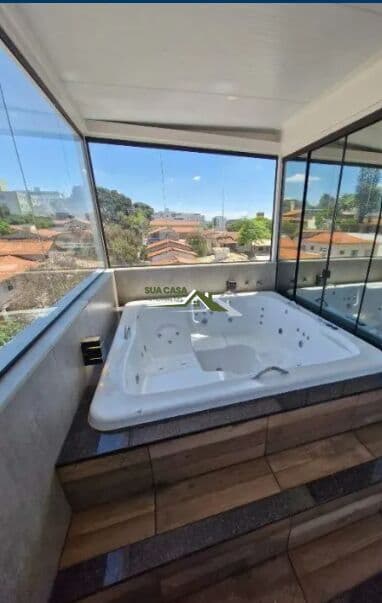 Cobertura com 4 Quartos e 4 banheiros à Venda, 160 m²
