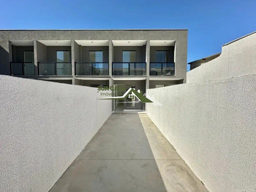 Casa Geminada à Venda no São João Batista