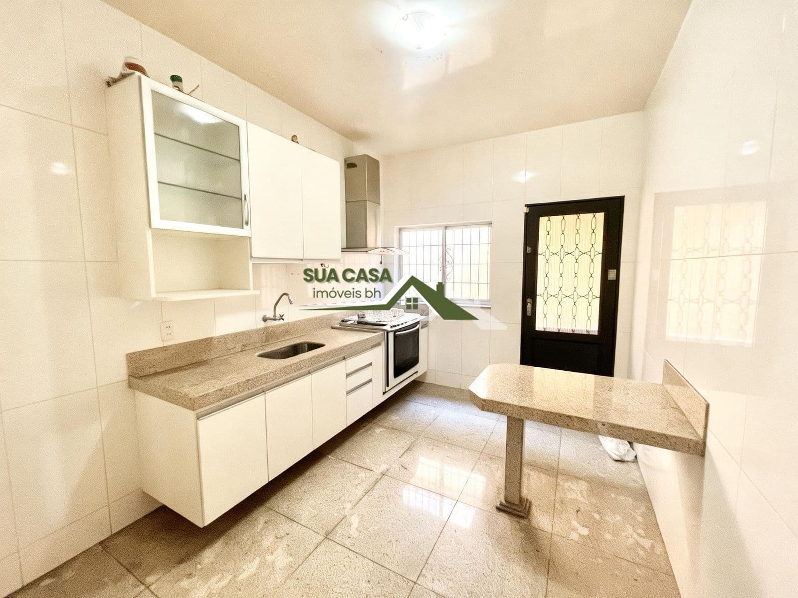 Casa em Belo Horizonte - Santa Branca
