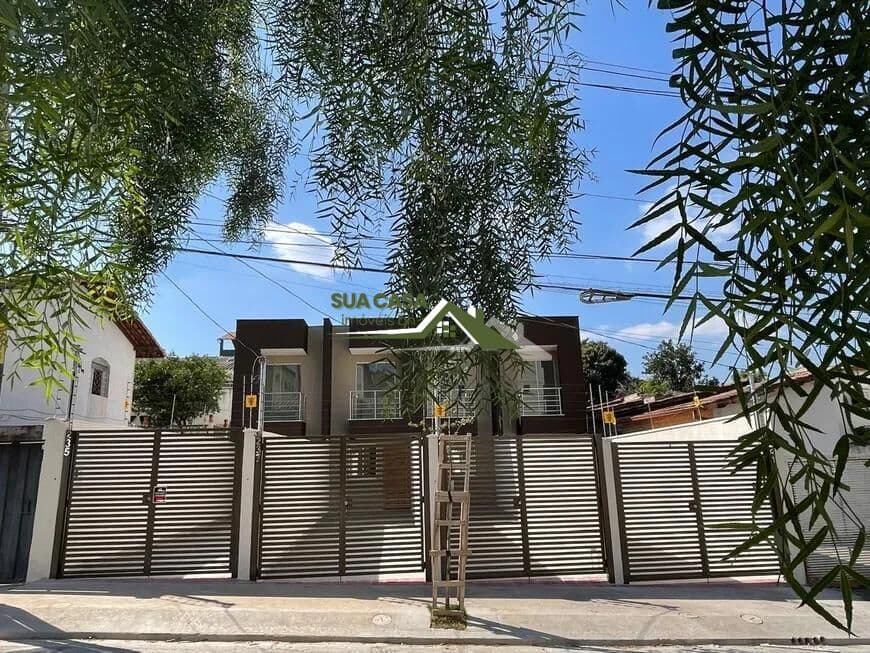 Casa com 2 Suítes e 2 Vagas – Vila Cloris, BH