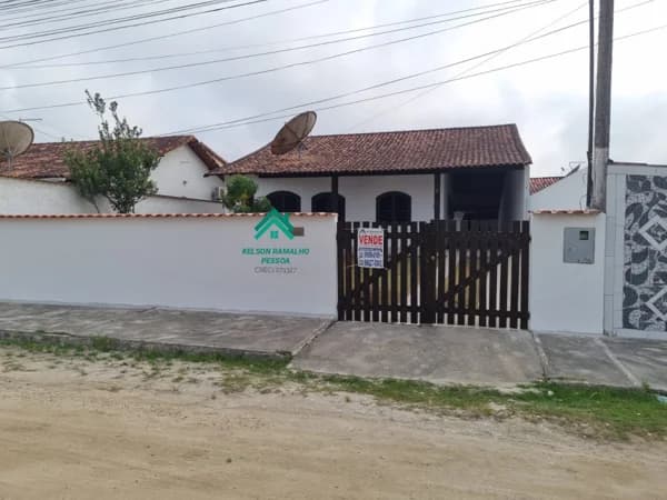 Casa Padrão para Venda em Jardim Solares Iguaba Grande-RJ