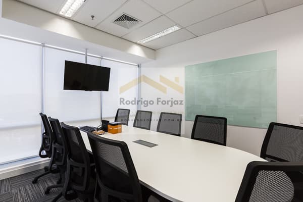 Sala Comercial Cond. West Towers-ÚNICA - 242m2, Infra Estrutura Instalada - 08 Vagas