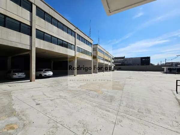 EXCELENTE GALPÃO LOCAÇÃO EM ALPHAVILLE, A/C:10.037,90m², AFabril: 7.997,18m², PD:10m, 06 Docas, 44 Vagas