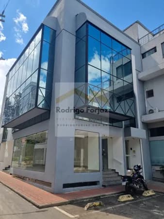 OPORTUNIDADE - PRÉDIO MONOUSUÁRIO À VENDA EM ALPHAVILLE - A/C: 463,55m², 04 Pavimentos (Sub Solo, Térreo + 02 PAV)