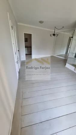 EXCELENTE OPORTUNIDADE - VENDA - ED. LOTUS NO CENTRO DE ALPHAVILLE - 113 m2 área útil - 03 dormitórios (01 suite), 02 Vagas