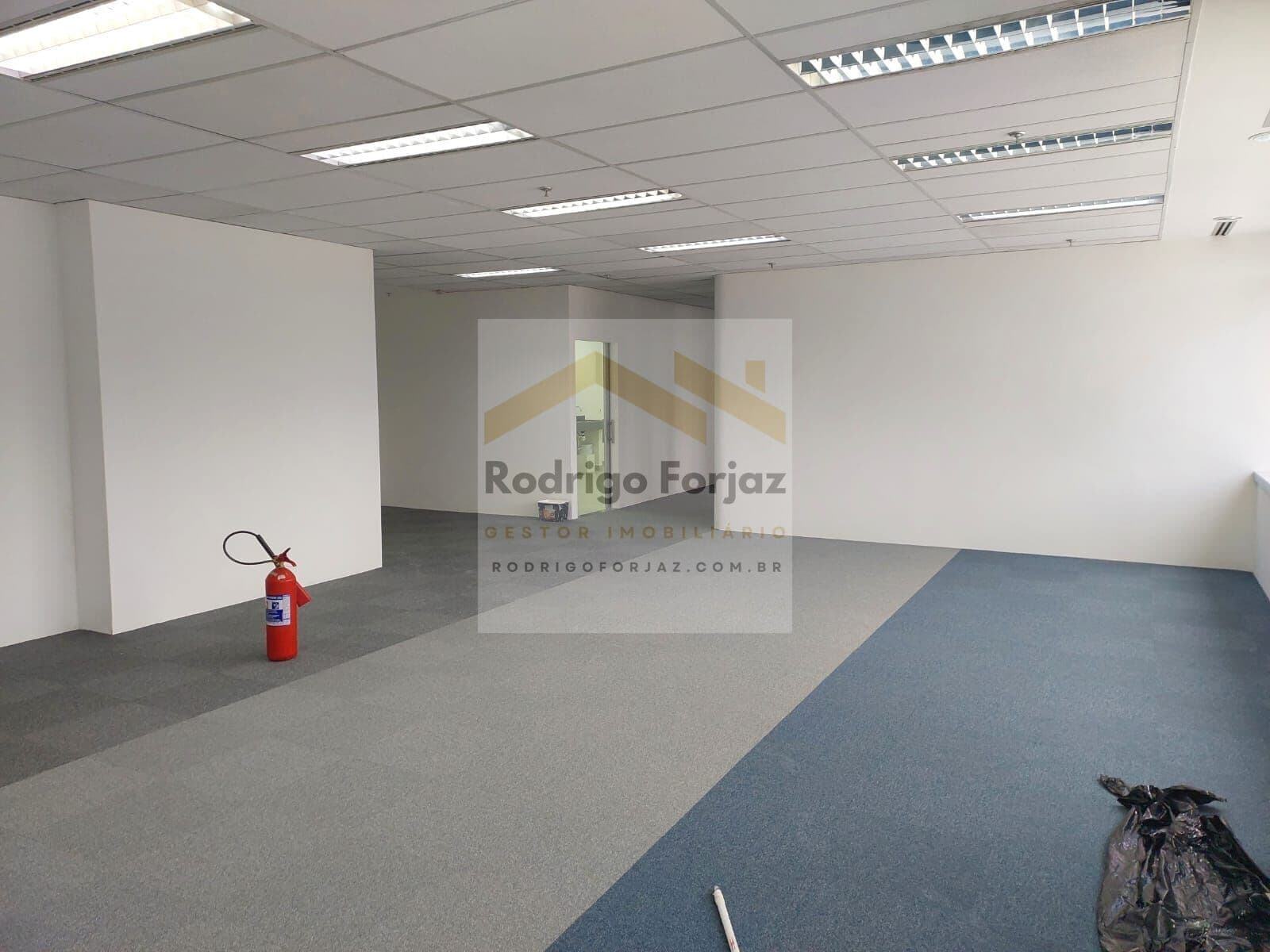 EXCELENTE Sala Centro Administrativo Rio Negro LOCAÇÃO - Alphaville - A/C:339,09m², 09 Vagas